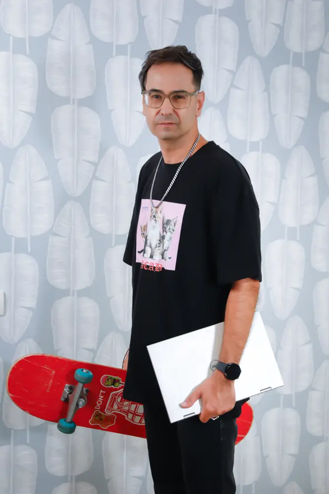 מיקרו מיתוג - אלון וינפרס. מאמר על מיקרו-מיתוג/ מיקרו ברנדינג.